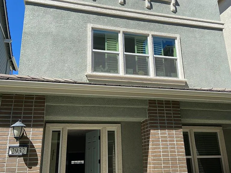 2932 Stringham Way — Photo 1