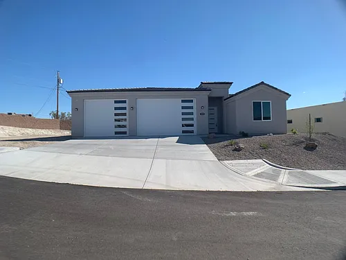3050 Palisades Dr Photo 1