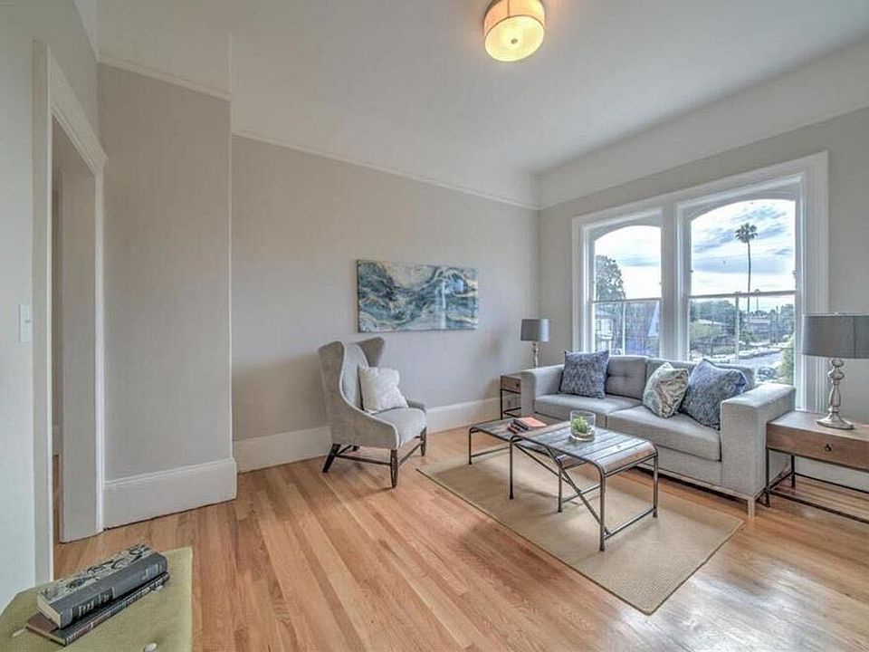 1st image of 2033 Eagle Ave #B