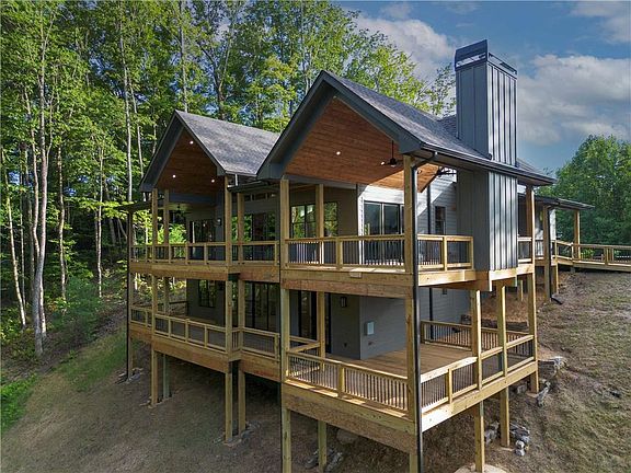 4th image of 750 Settlers Ridge Rd