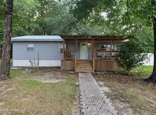 8 Woods Rd, Wiggins, MS 39577