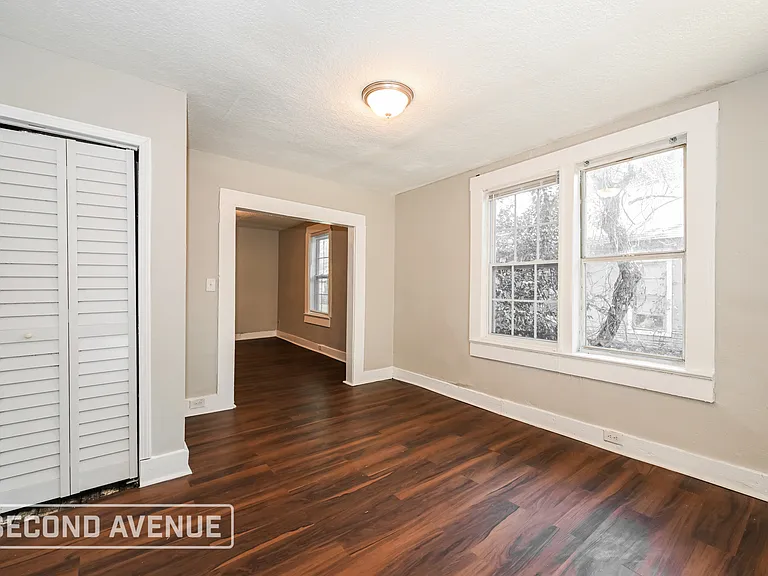 1548 W 23rd St — Photo 6