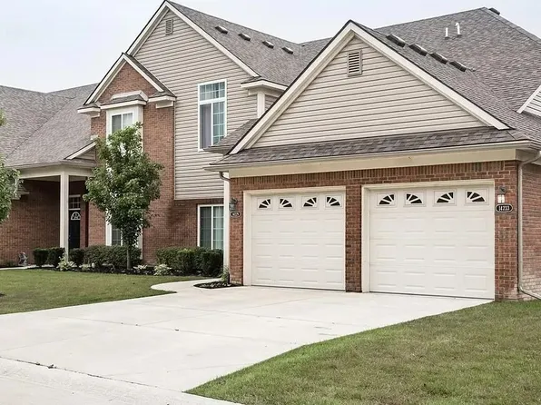 14229 Shadywood Dr, Sterling Heights, MI 48312