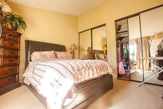 3rd image of 405 Deerfield #A