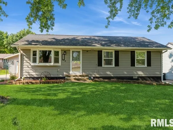 2326 Lafayette Ter, Clinton, IA 52732