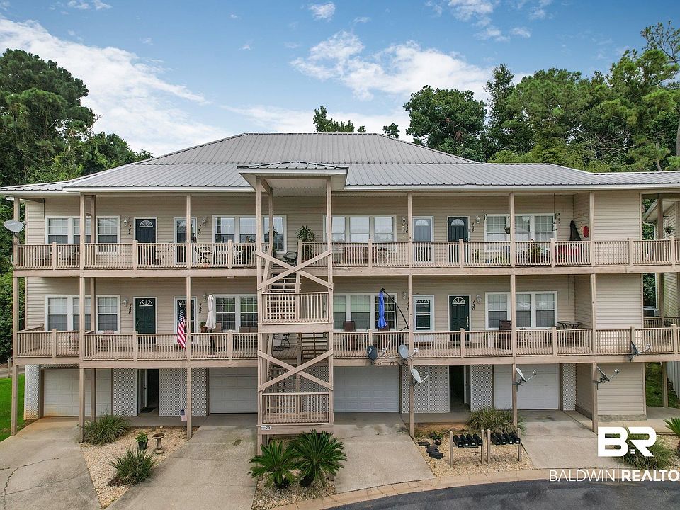 1st image of 4 Yacht Club Dr APT 138