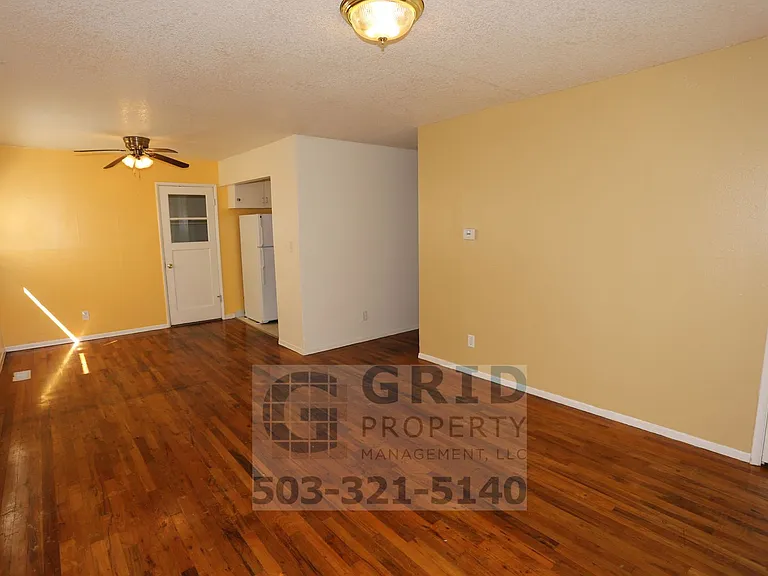4639 SE 75th Ave — Photo 4