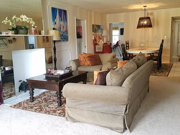 3rd image of 3930 Oaks Clubhouse Dr APT 302