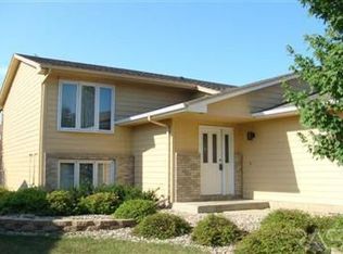 5713 W Clay St, Sioux Falls, SD 57106