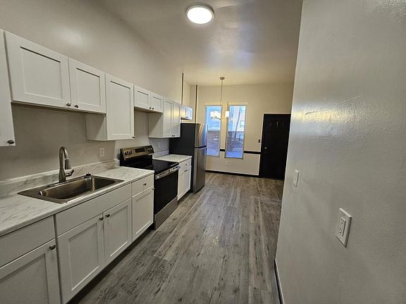 2nd image of 61 White St