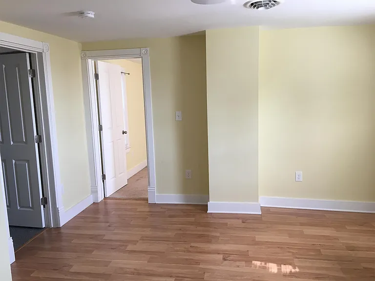 125 Wilder Ave #3 — Photo 4
