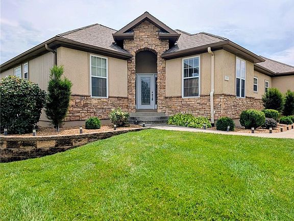 2nd image of 1407 Bearcreek Cir