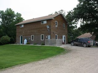 210 170th Ave NE, Hillsboro, ND 58045