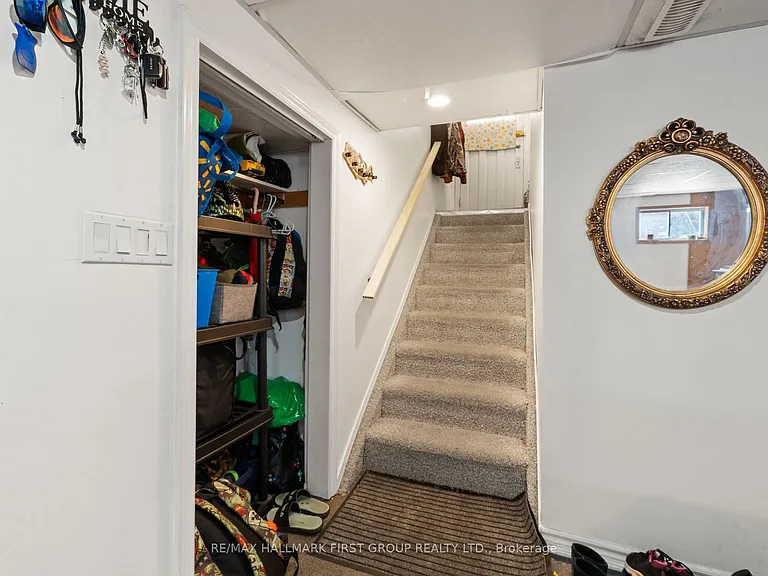 93 John St — Photo 18