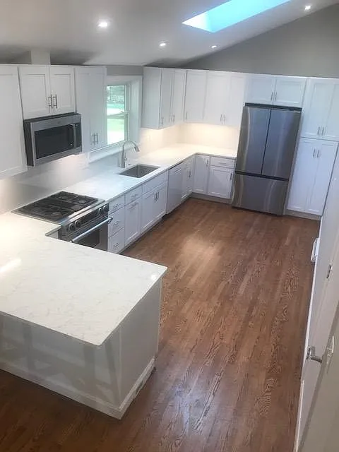 3 bed, 2800 sqft, $2,950 — Photo 3