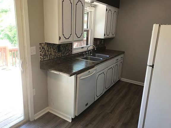 3rd image of 116 Hillcrest Ave