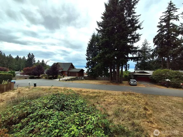 57 S Mountain View Lane, Freeland, WA 98249