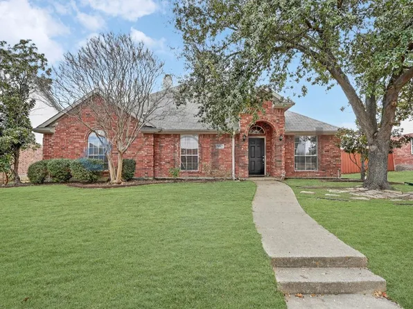 5802 Edinburg Dr, Richardson, TX 75082
