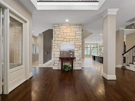5th image of 27414 Overland Gap Ct