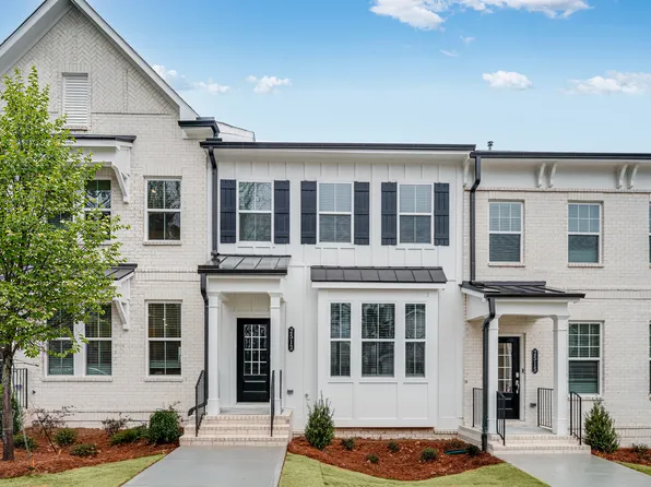 2513 Liberty Square Ct, Doraville, GA 30360