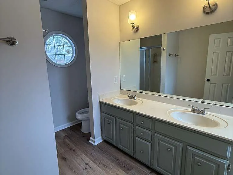 201 Willowood Pkwy — Photo 18