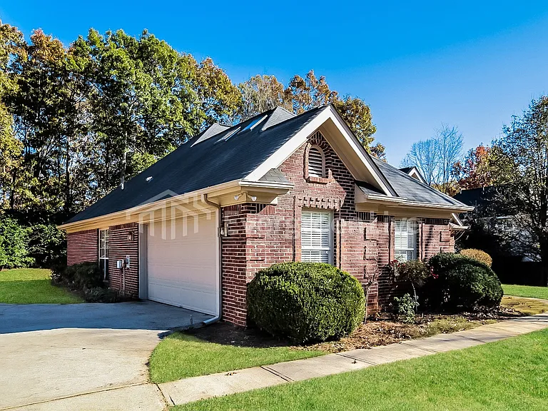20 Wisteria Way — Photo 15