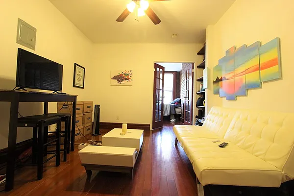 Rented by Dynamik Realty | media 15