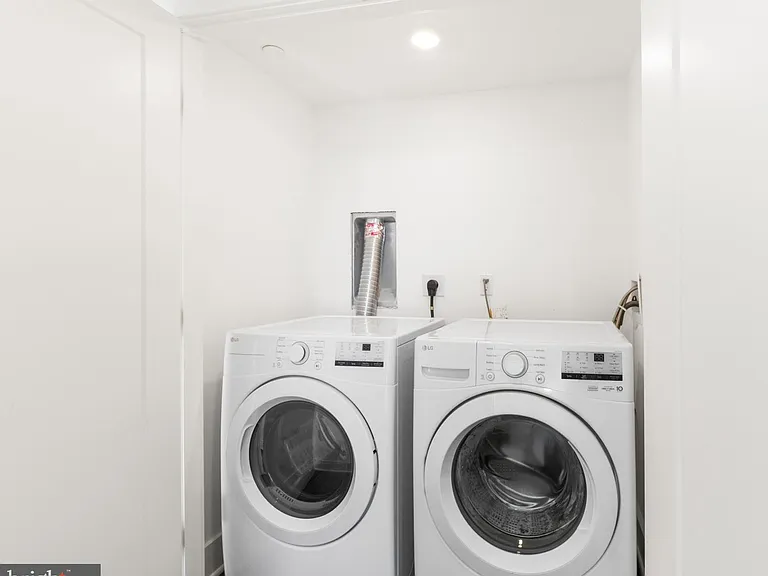 7037 Ridge Ave #202 — Photo 11