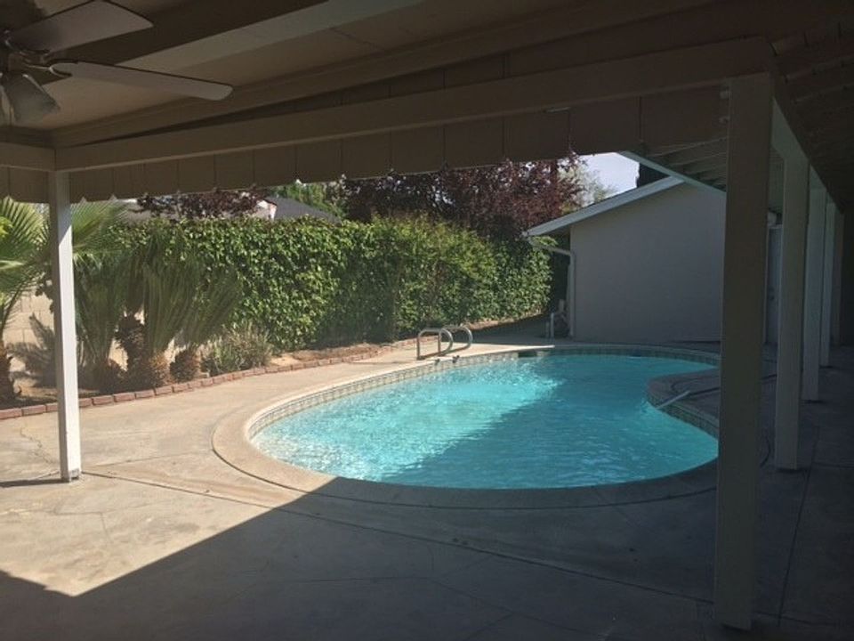 2nd image of 252 W San Carlos Ave