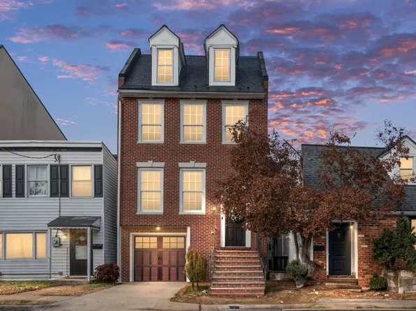 105 Lafayette Blvd, Fredericksburg, VA 22401
