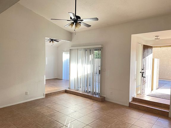 4th image of 913 S Hacienda Dr