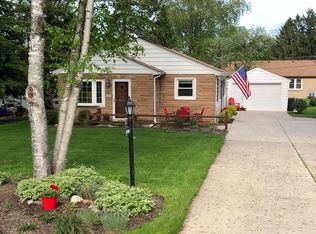 1270 Garvens Ave, Brookfield, WI 53005