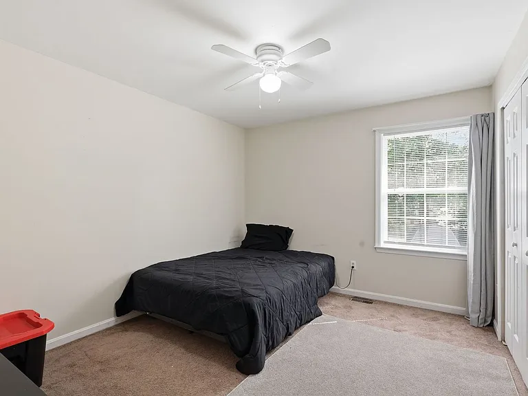 10106 S Fulton Dr — Photo 15