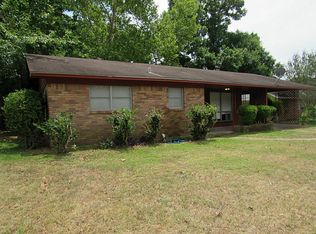 906 Ben Dr, Brenham, TX 77833