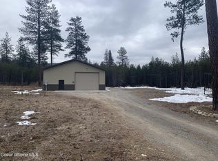 85 White Horse Ct, Blanchard, ID 83804