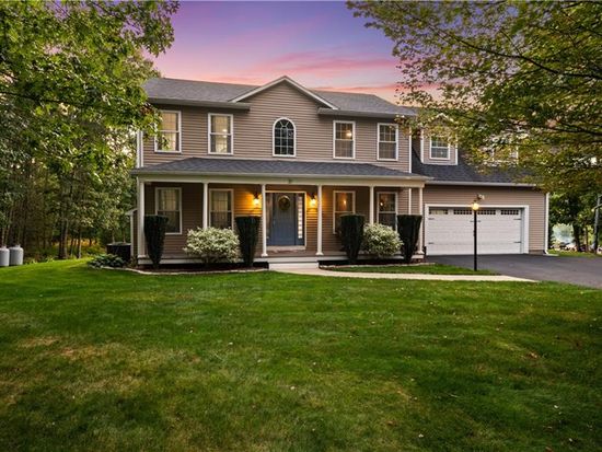 31 Kings Crossing Rd, Exeter, RI 02822