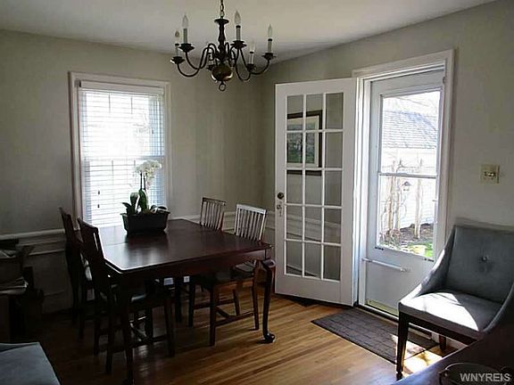 5th image of 251 Woodcrest Blvd