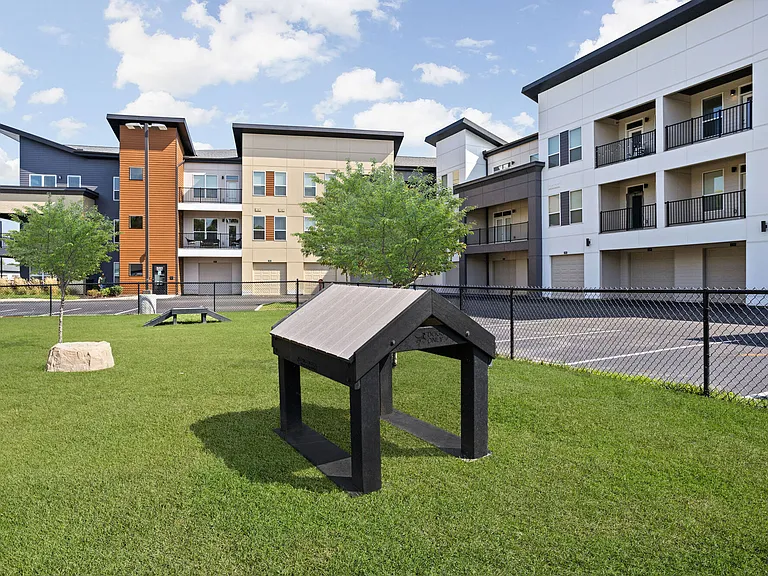 Aria Apartments of Zionsville — Photo 25