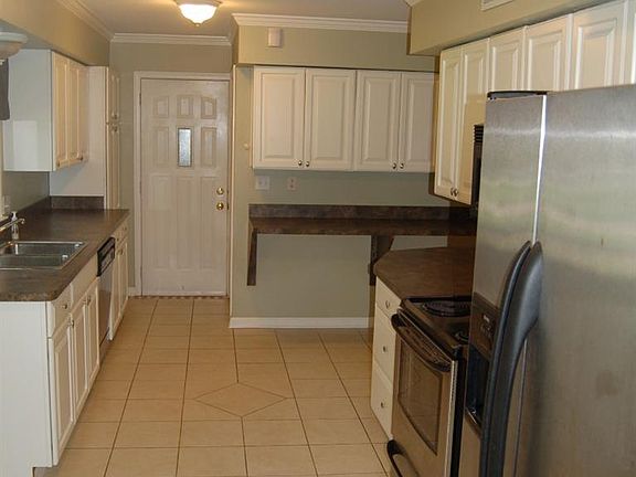 4th image of 3367 Oak Dr