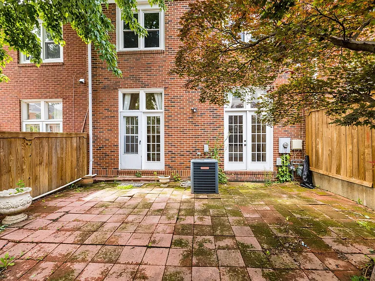8509 Jeffersonian Ct — Photo 44