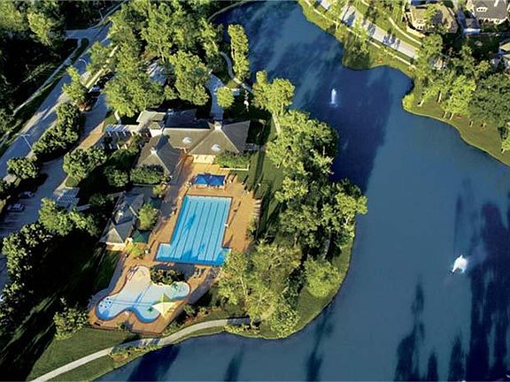 2nd image of 14523 Mountain Cliff Ln