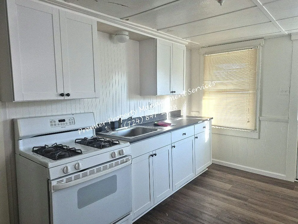 914 School Street, Unit 1 — Photo 4