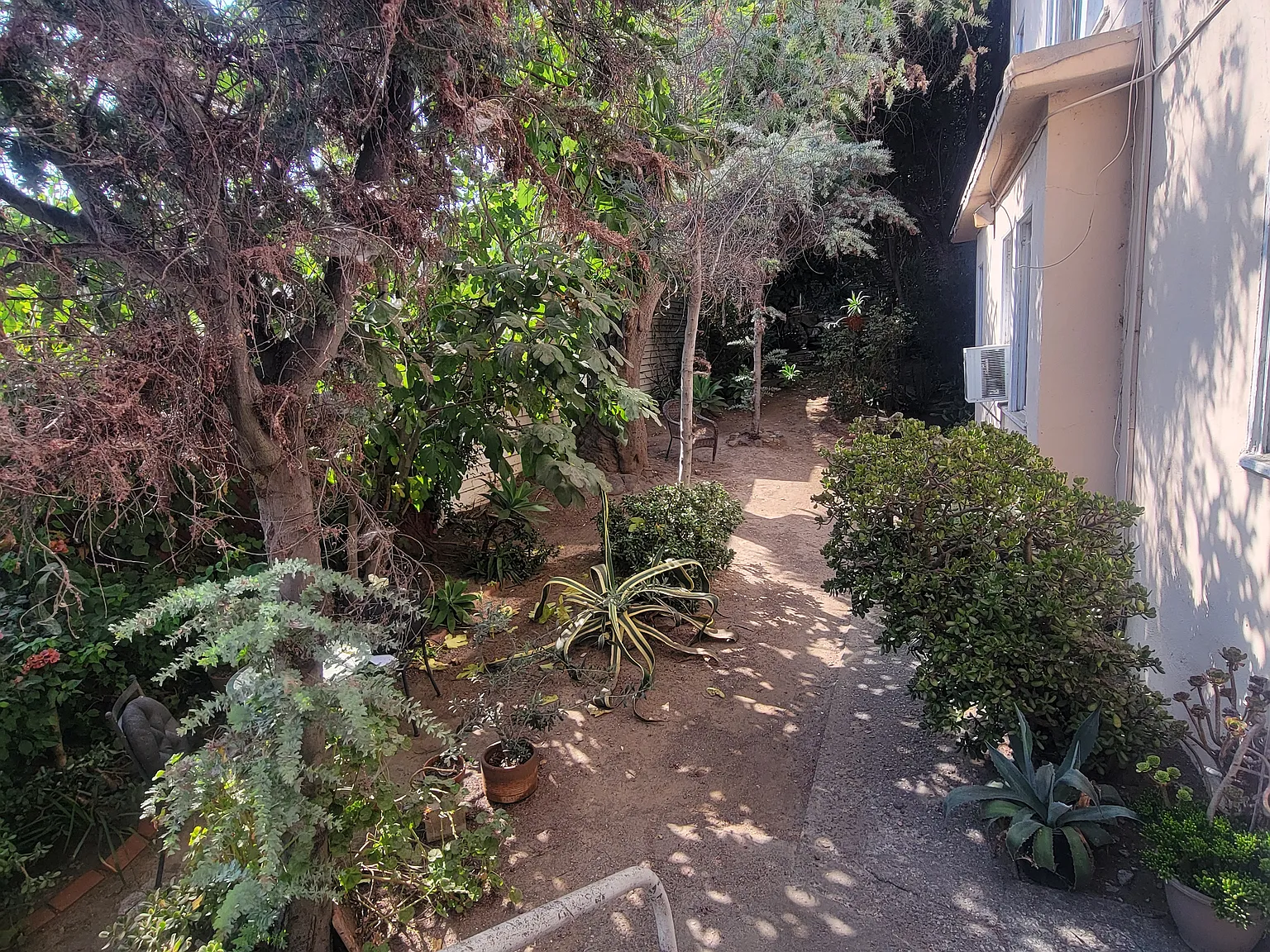 Studio, 400 sqft, $1,725 — Photo 2