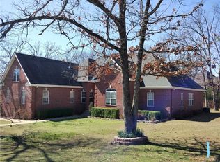 115 Boudinot Ct, Tahlequah, OK 74464