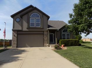 2536 NE Horseshoe Dr, Lees Summit, MO 64086