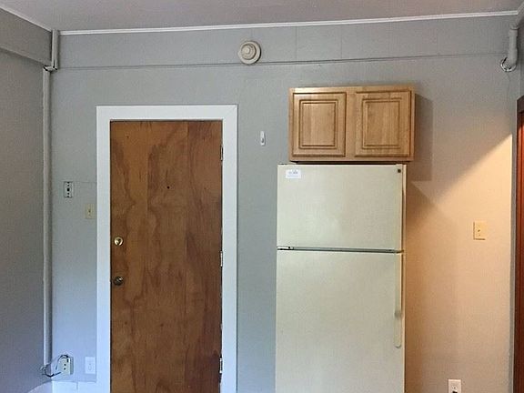 2nd image of 103 Stanton Ave #6976117