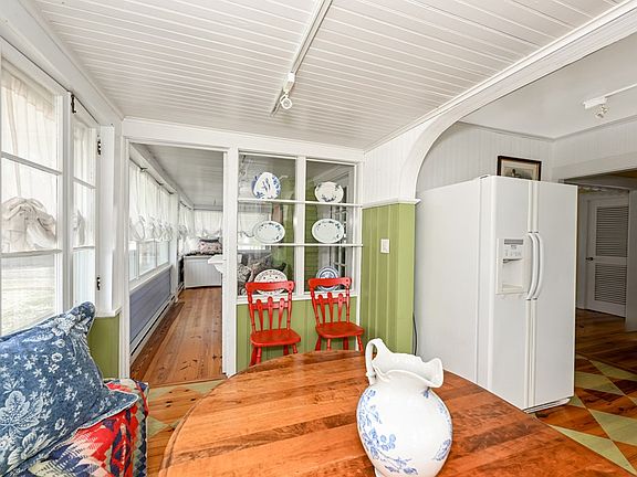 5th image of 50 Bungalow Bay Blvd