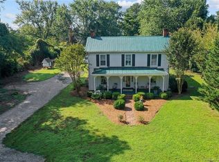 194 Little Bay Rd, White Stone, VA 22578