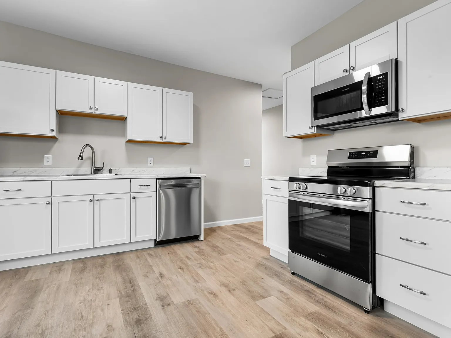 3 bed, 1012 sqft, $2,675 — Photo 1