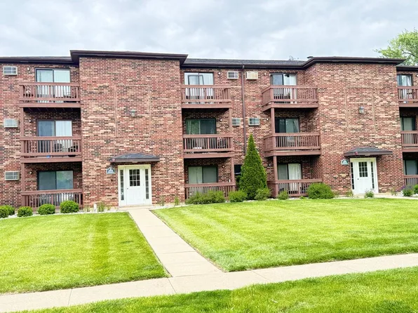 1003 Spruce St APT 3B, Glendale Heights, IL 60139